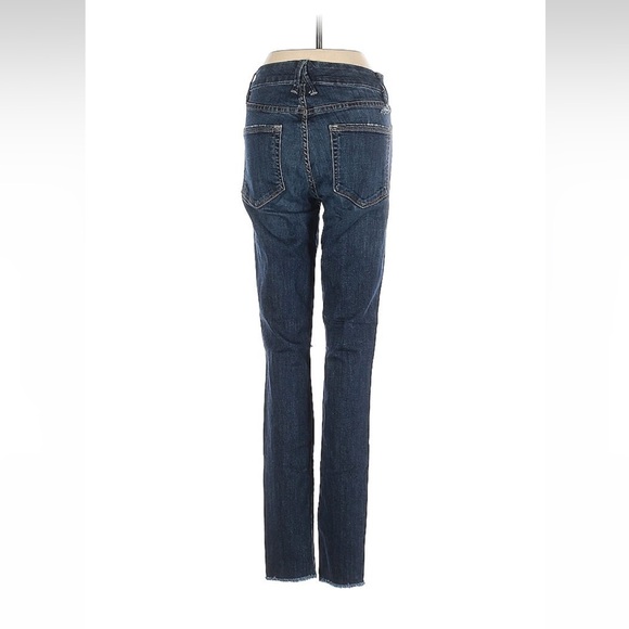 Good American Jeans - Picture 2 of 3